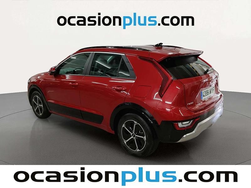 Usado Kia Niro 129 CV (94 kW) 2025 Rojo SUV