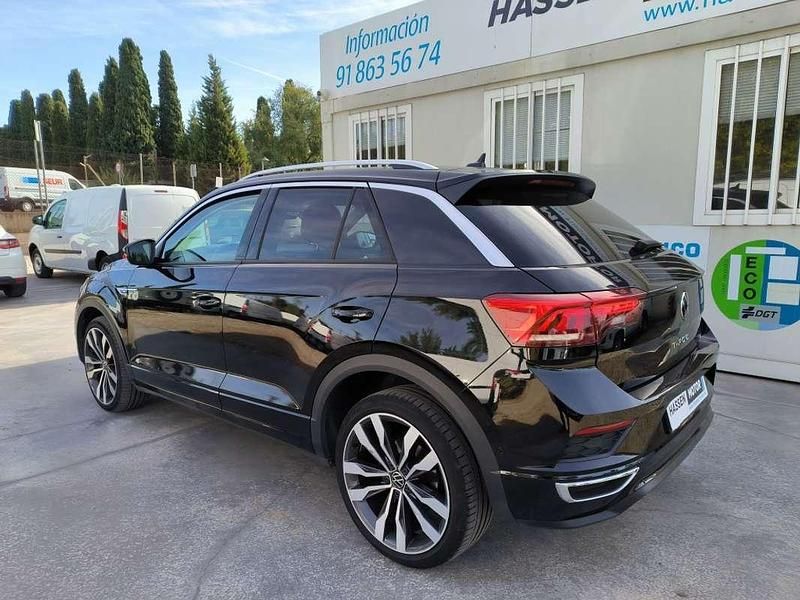 Usado VW T-Roc Advance 150 CV (110 kW) 2021 Negro SUV