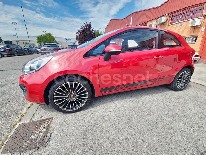 Rojo Usado 2012 Kia Rio Berlina | 6500 € (Precio justo) - Imagen 1/4