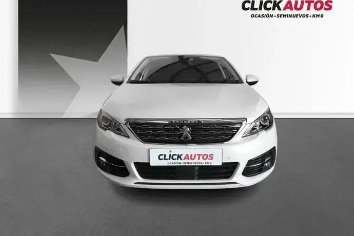 Usado Peugeot 308 Allure 130 CV (95 kW) 2021