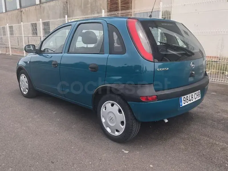 Usado Opel Corsa Club 75 CV (55 kW) 2003 Verde Utilitario
