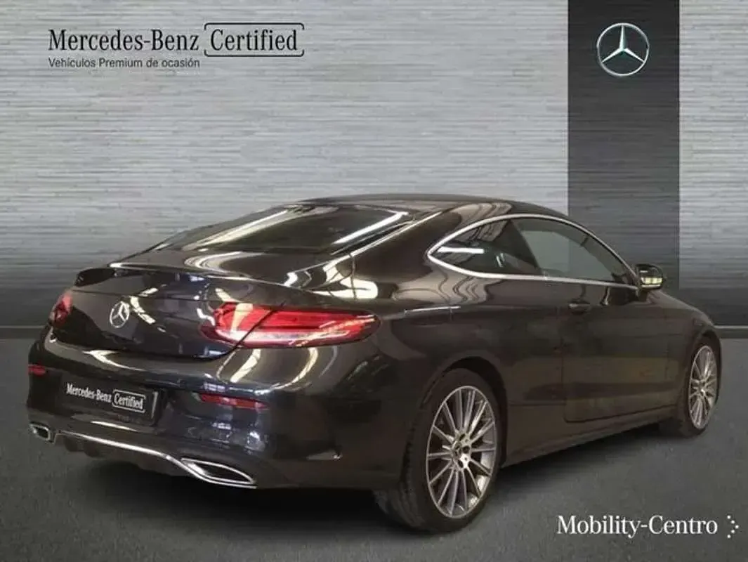 Usado Mercedes C220 194 CV (142 kW) 2019 Gris Coupe
