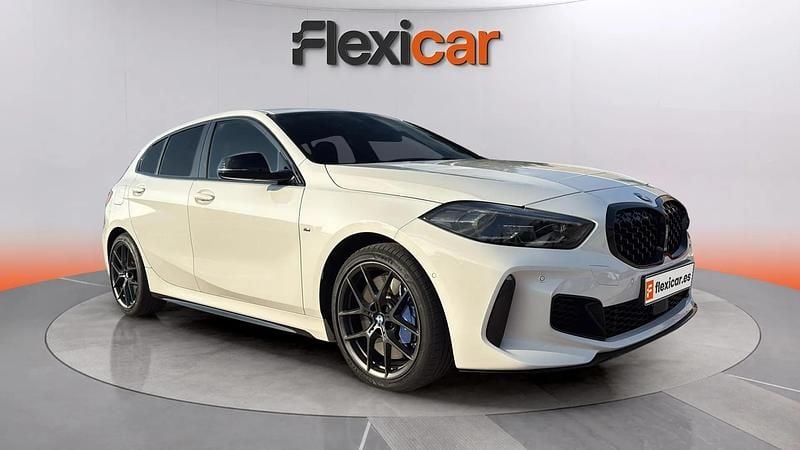 Usado BMW M135 320 CV (235 kW) 2024 Negro Utilitario
