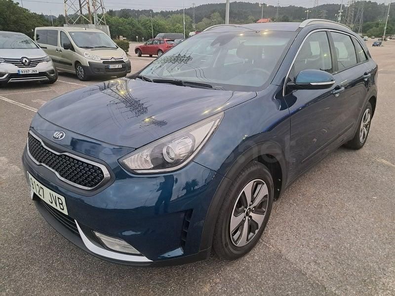 Usado Kia Niro 141 CV (103 kW) 2017 Azul SUV