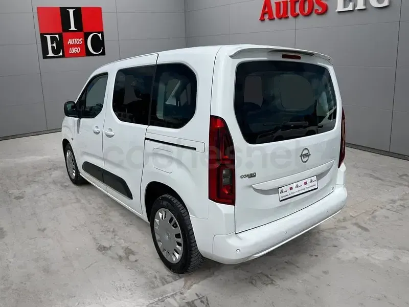 Usado Opel Combo Life Edition+ 110 CV (80 kW) 2021 Blanco Monovolumen