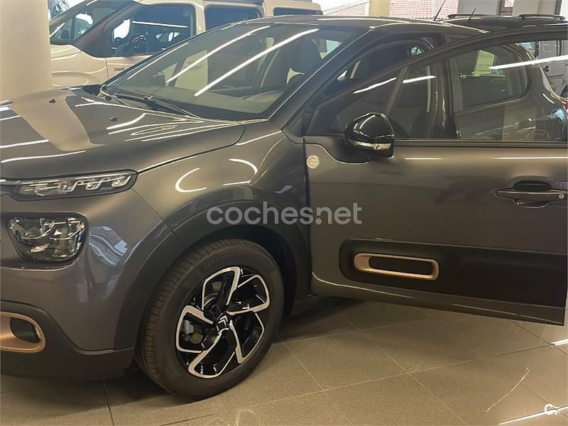 Usado Citroën C3 PureTech 83 CV (61 kW) 2023 Gris / plata Utilitario