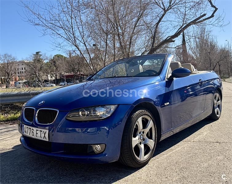 Usado BMW 320 Cabriolet 170 HP (125 kW) 2007 Azul Cabrios