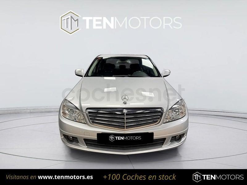 Usado Mercedes C200 Classic 136 CV (100 kW) 2008 Gris / plata Berlina