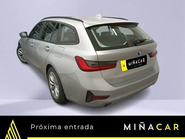 Usado BMW 318 150 CV (110 kW) 2021 Gris Familiar