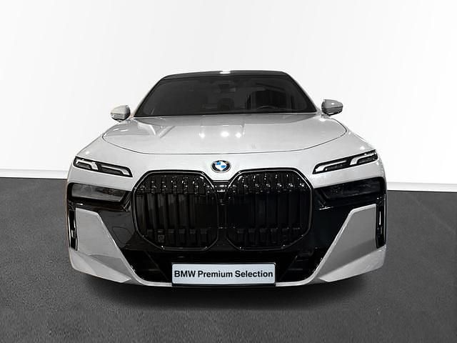 Usado BMW 740 Comfort Edition 299 CV (219 kW) 2024 Berlina