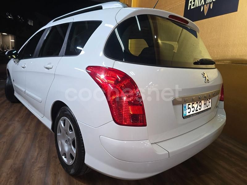 Usado Peugeot 308 SW Envy 112 CV (82 kW) 2011 Blanco Familiar