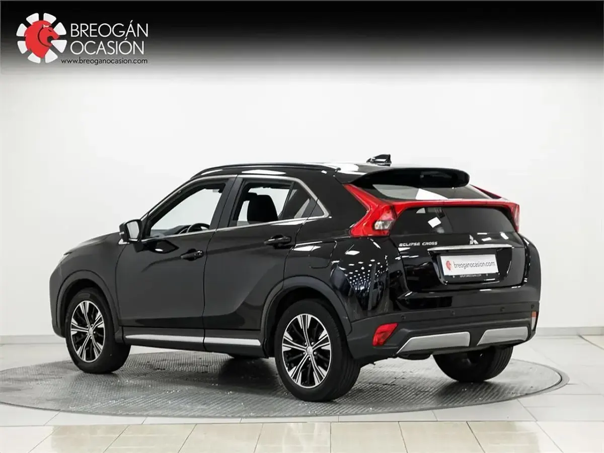 Usado Mitsubishi Eclipse Cross Motion 163 CV (119 kW) 2021 Negro SUV