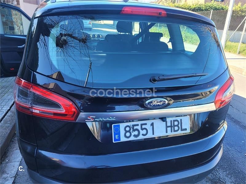 Usado Ford S-MAX Titanium 140 CV (102 kW) 2013 Negro Monovolumen
