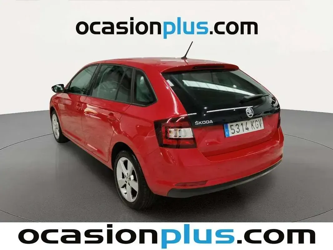 Käytetty Skoda Rapid Ambition 95 HP (69 kW) 2018 Punainen Viistoperä