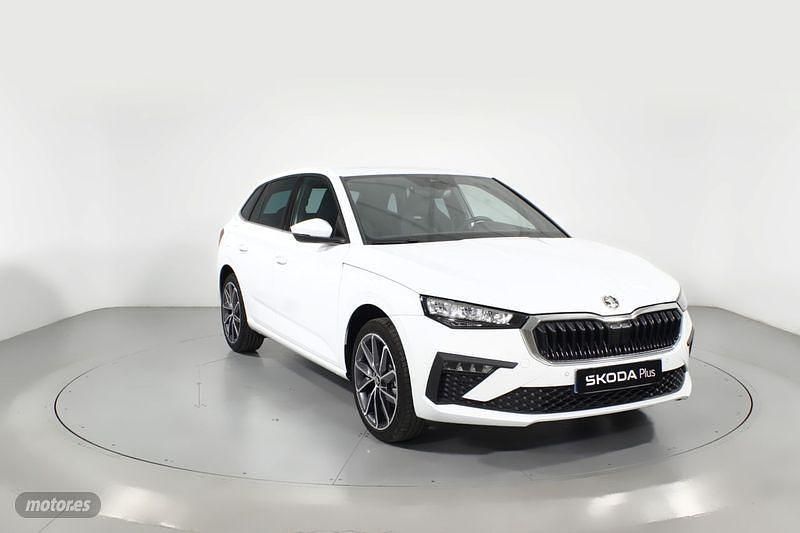 Nuevo Skoda Scala 115 CV (84 kW) 2025 Blanco Utilitario