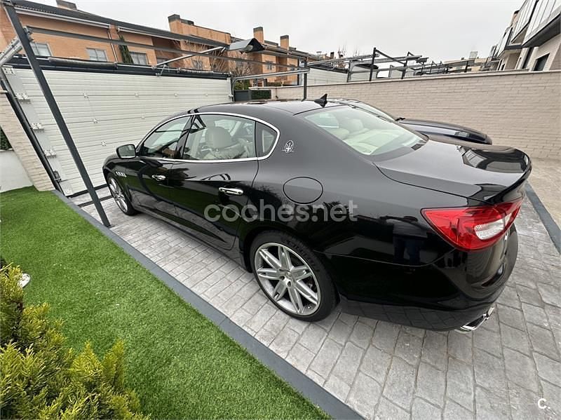 Usado Maserati Quattroporte 530 CV (389 kW) 2016 Negro Berlina