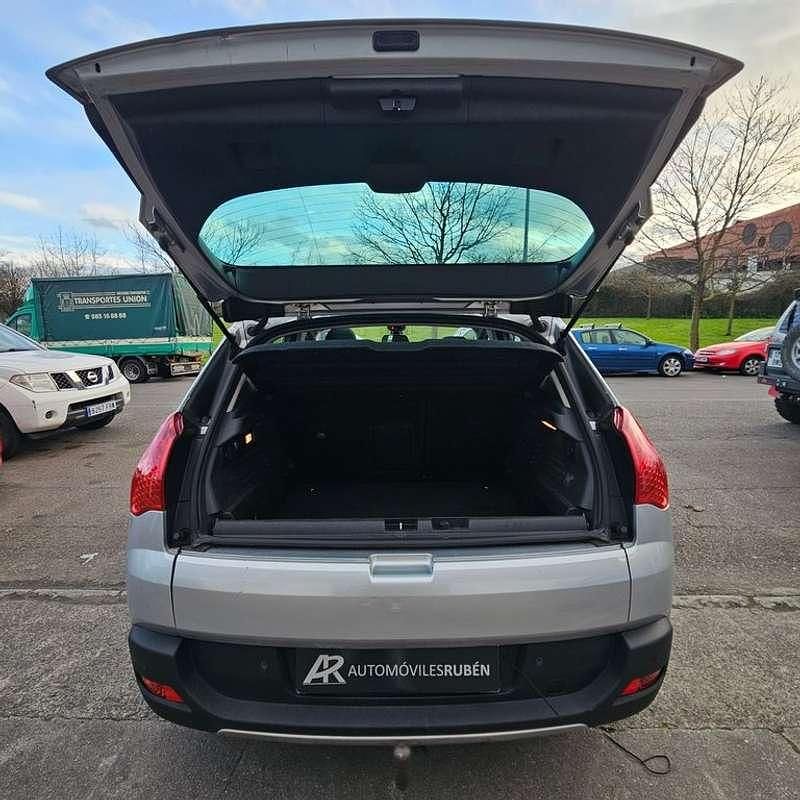 Usado Peugeot 3008 Premium 109 CV (80 kW) 2010 Gris Utilitario
