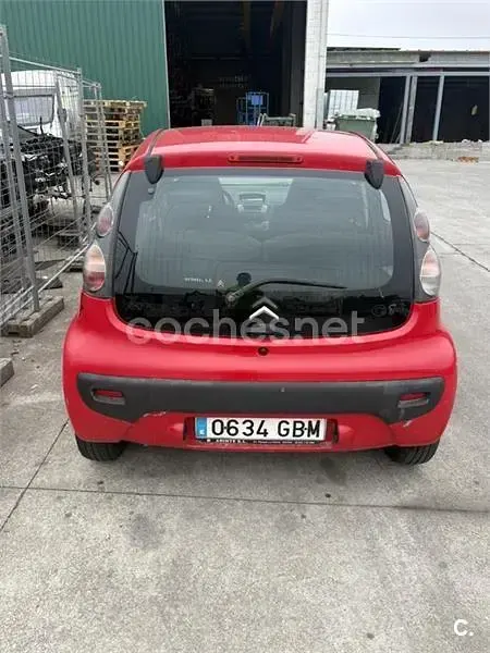 Usado Citroën C1 68 CV (50 kW) 2008 Rojo Utilitario