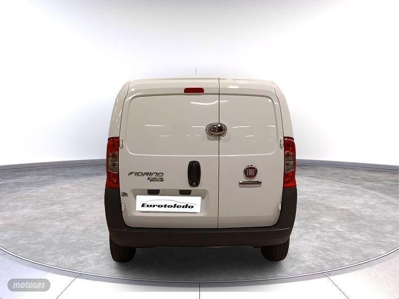 Usado Fiat Fiorino 70 CV (51 kW) 2020 Blanco Monovolumen