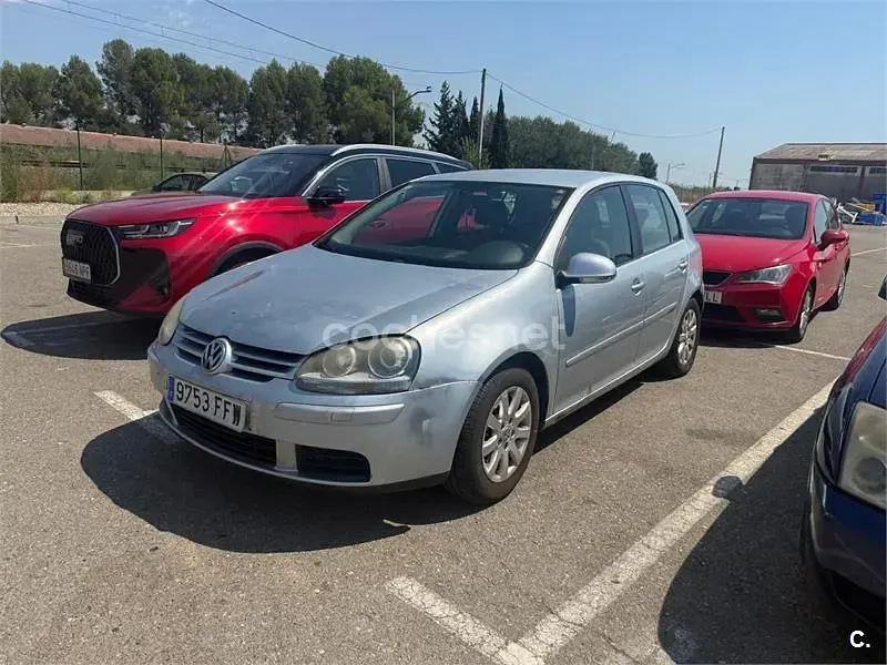 Usado VW Golf Cabriolet 140 CV (102 kW) 2011 Gris / plata Descapotable
