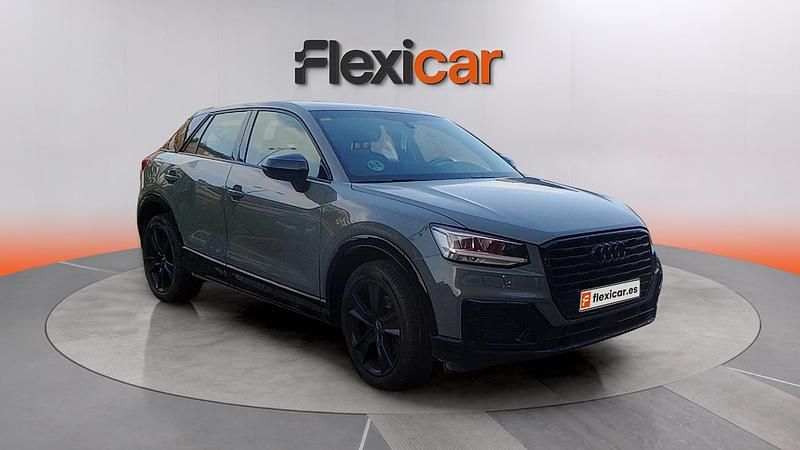Usado Audi Q2 Design 116 CV (85 kW) 2018 Gris SUV