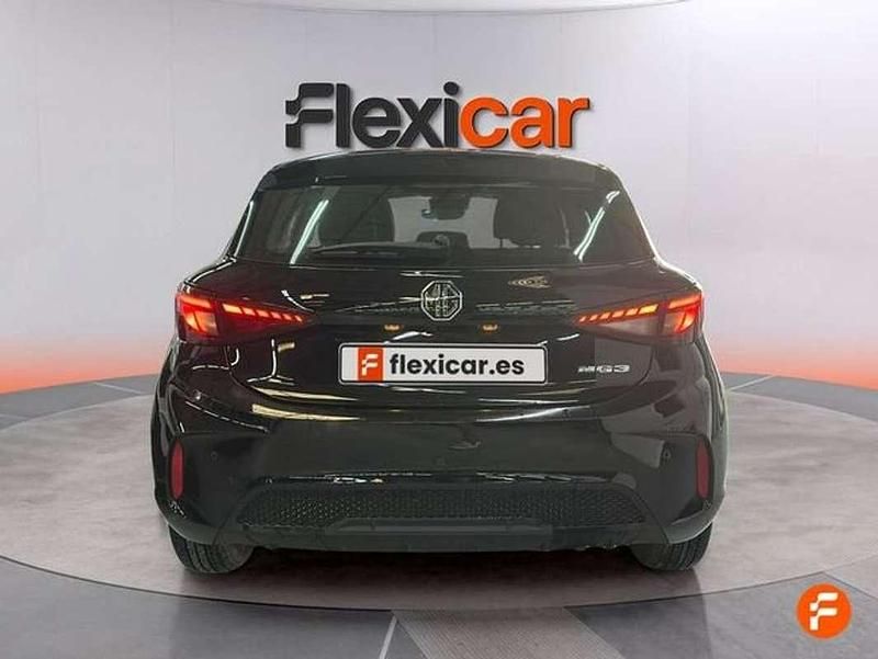 Usado MG MG3 116 CV (85 kW) 2025 Negro Utilitario
