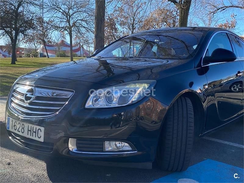 Usado Opel Insignia Edition 110 CV (80 kW) 2012 Azul Berlina
