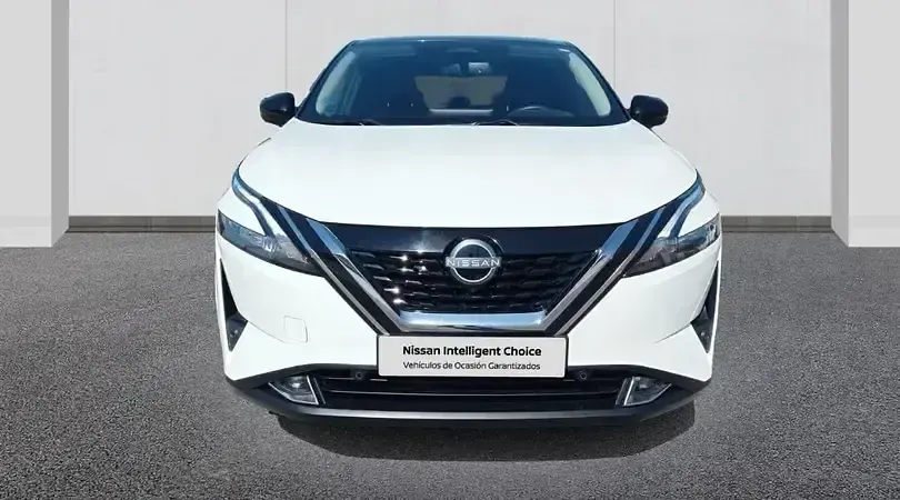 Usado Nissan Qashqai N-Connecta 190 CV (139 kW) 2026 Lunar white con techo midnight SUV