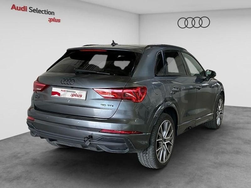 Usado Audi Q3 Ambiente 150 CV (110 kW) 2025 Gris / plata SUV