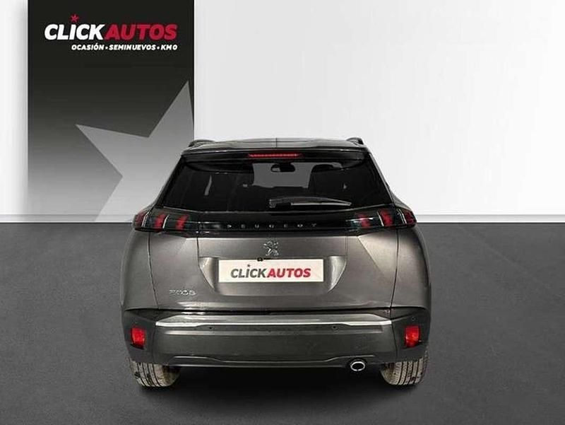 Usado Peugeot 2008 Allure 131 CV (96 kW) 2023 Gris SUV