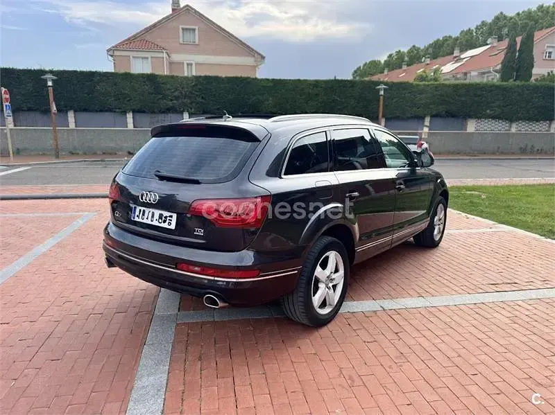 Usado Audi Q7 Ambiente 240 CV (176 kW) 2010 Gris / plata SUV
