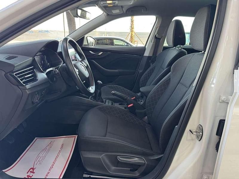 Usado Skoda Scala Ambition 95 CV (69 kW) 2023 Blanco Utilitario