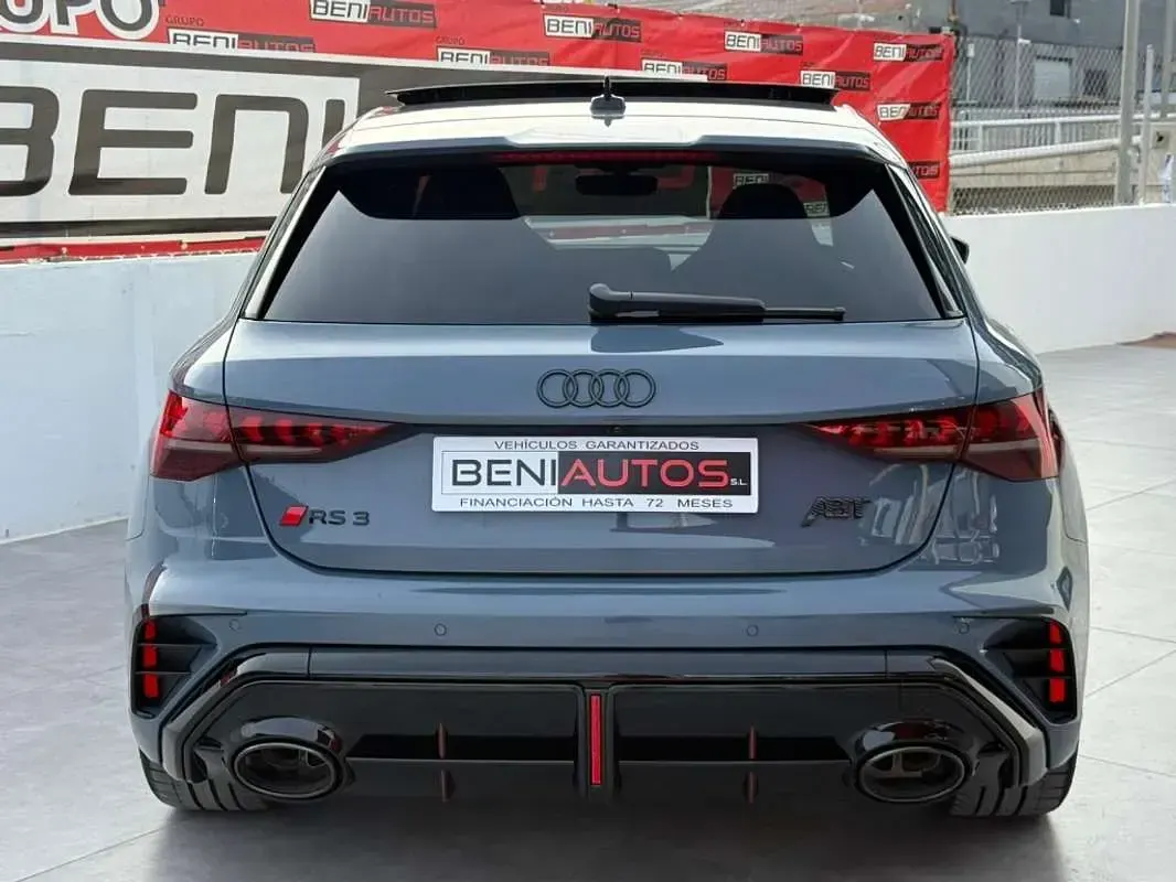 Nuevo Audi RS3 Sportback 400 CV (294 kW) 2026 Gris Utilitario