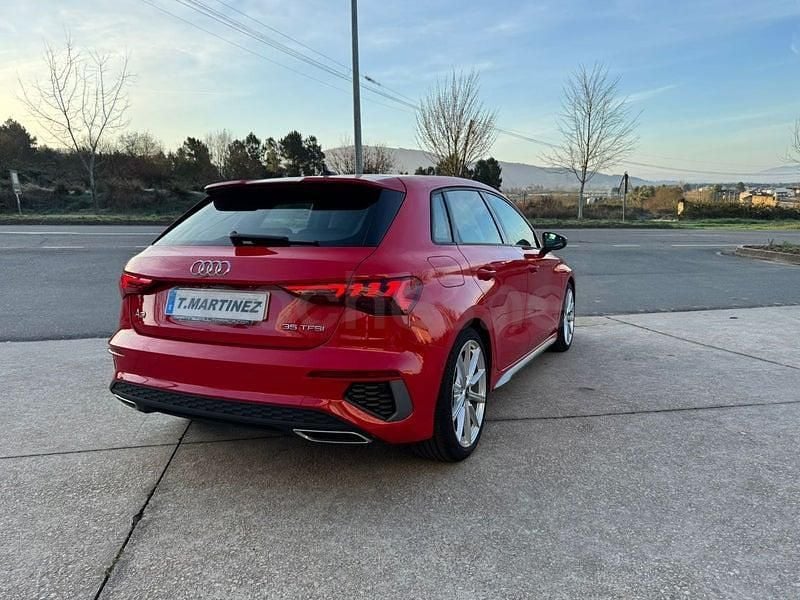 Usado Audi A3 S-Line 150 CV (110 kW) 2021 Rojo Berlina