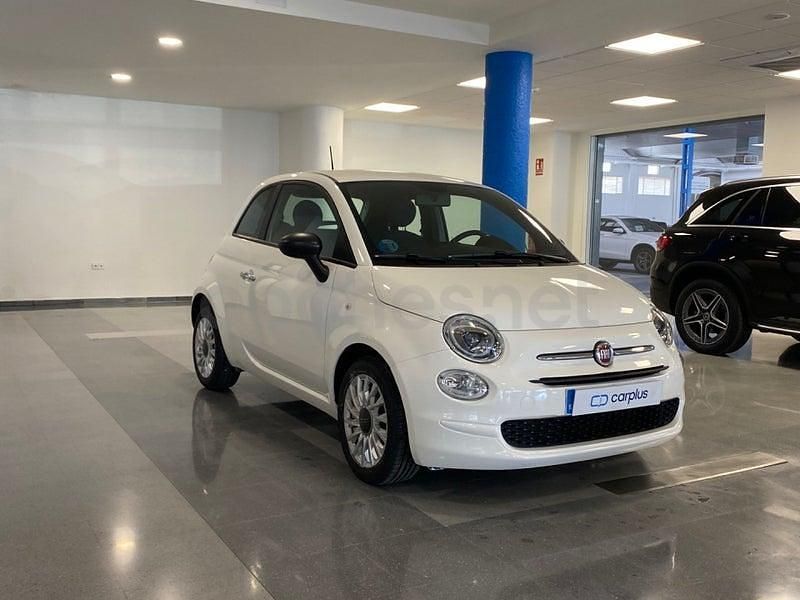Usado Fiat 500 Dolcevita 70 CV (51 kW) 2021 Blanco gelato con gris lunar (parte superior) Utilitario