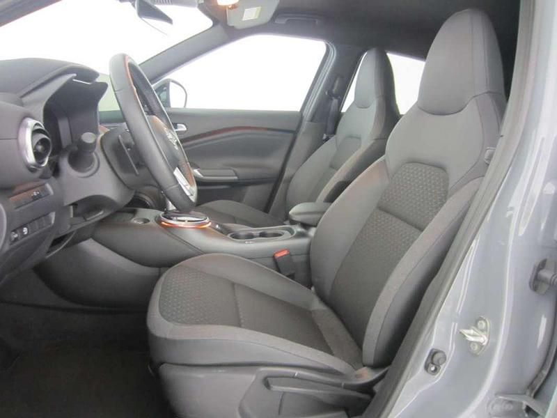 Usado Nissan Juke N-Connecta 114 CV (83 kW) 2025 Gris SUV