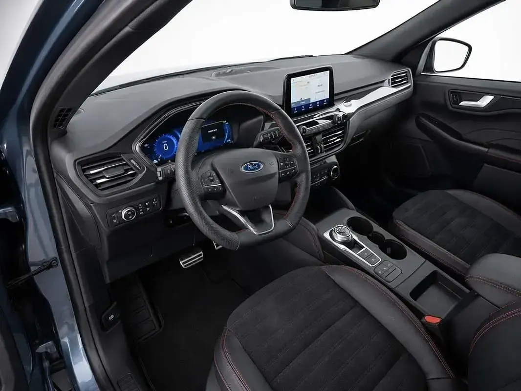 Usado Ford Kuga ST-Line 226 CV (166 kW) 2023 Azul SUV