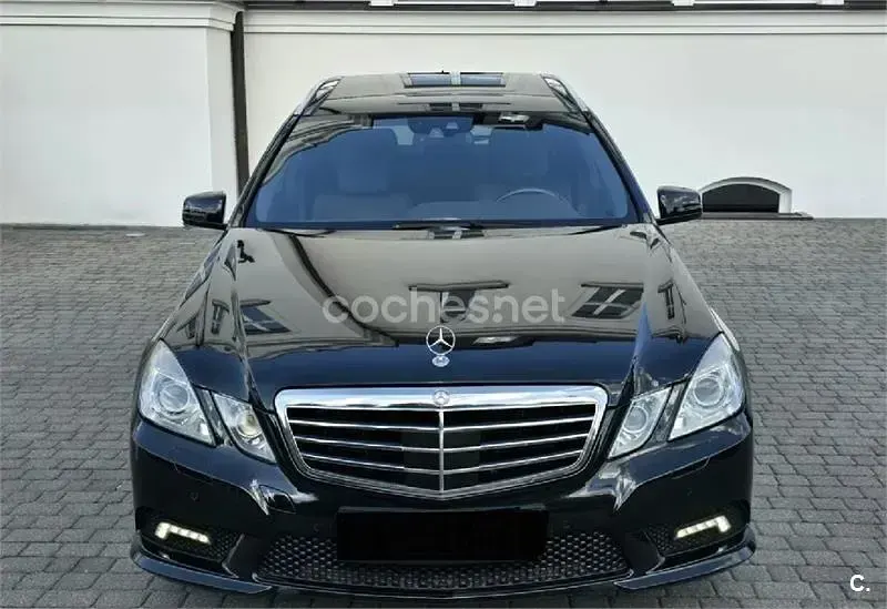 Usado Mercedes E350 Avantgarde 231 CV (169 kW) 2011 Negro Familiar