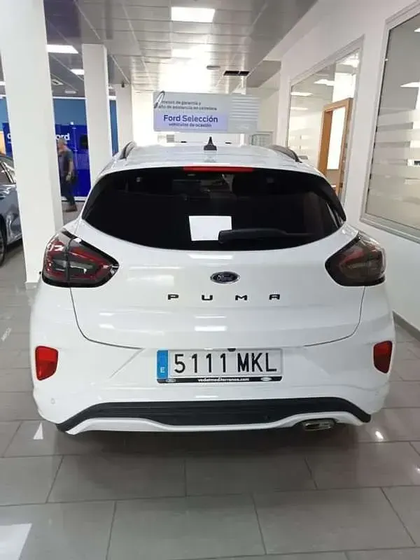 Usado Ford Puma Titanium 125 CV (91 kW) 2023 Blanco SUV