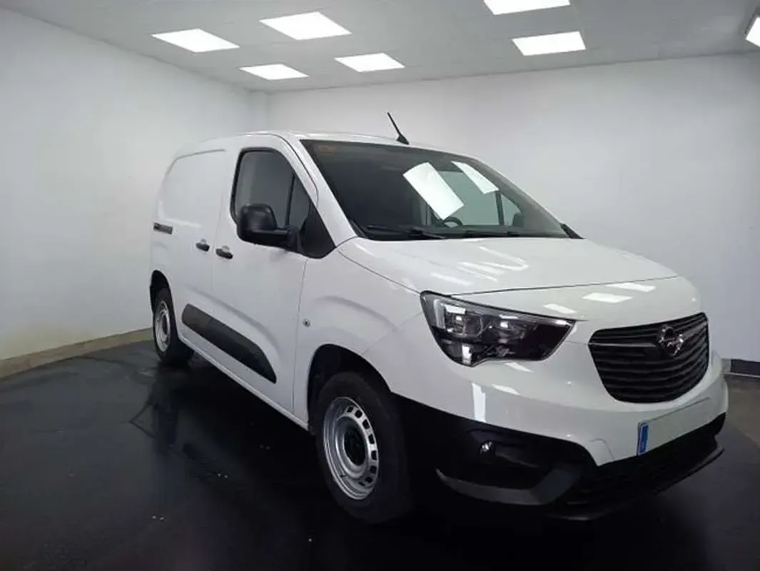 Usado Opel Combo 102 CV (75 kW) 2021 Blanco Monovolumen