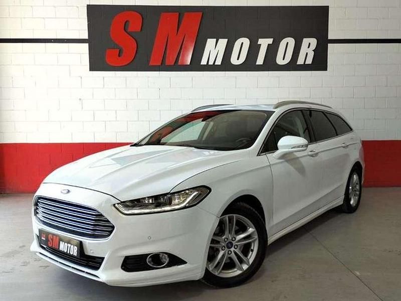 Usado Ford Mondeo Titanium 150 CV (110 kW) 2015 Blanco Berlina