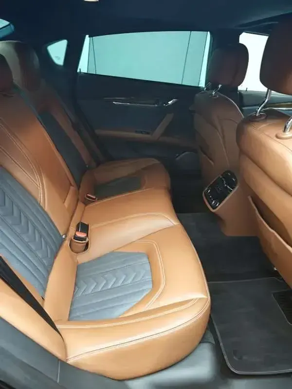 Usado Maserati Quattroporte 430 CV (316 kW) 2019 Azul Berlina