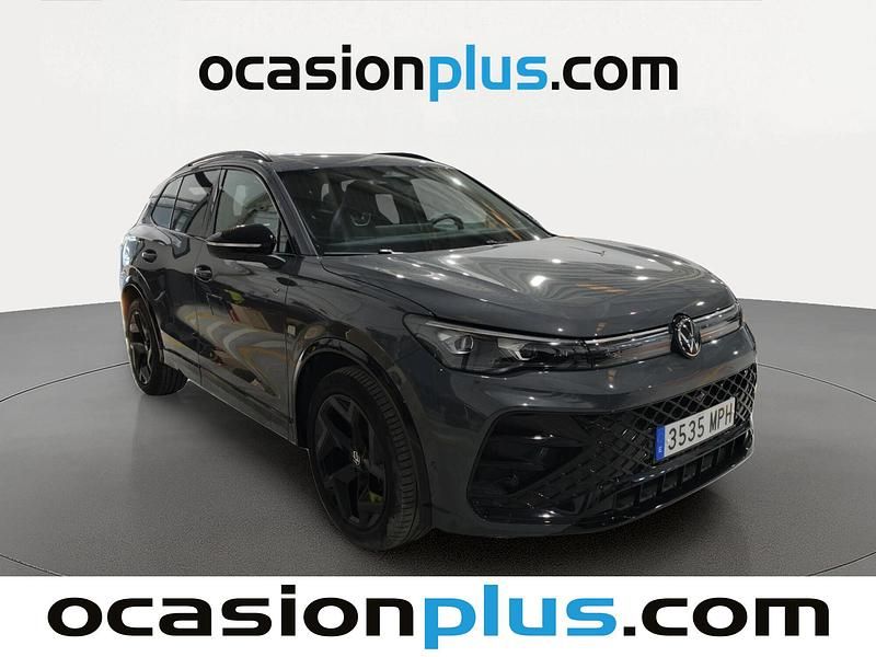 Usado VW Tiguan R-line 150 CV (110 kW) 2024 Gris SUV