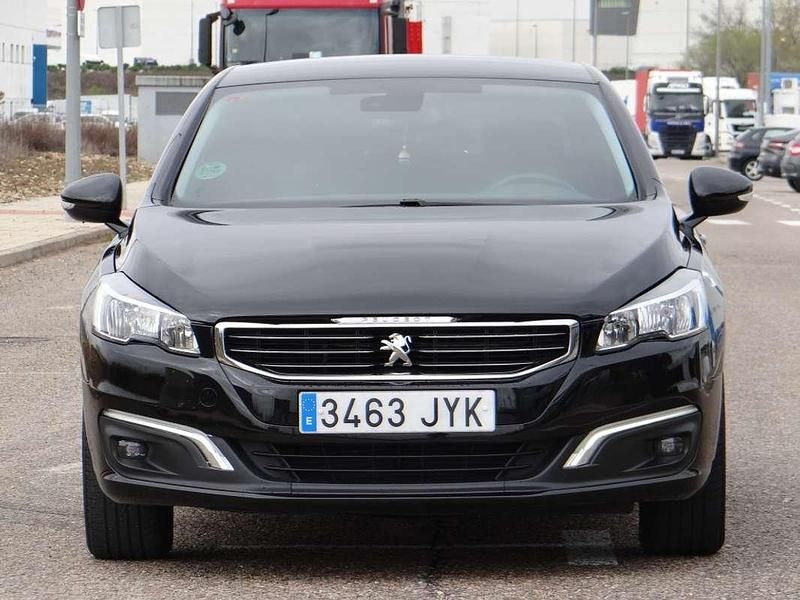 Usado Peugeot 508 Access 120 CV (88 kW) 2017 Negro Berlina