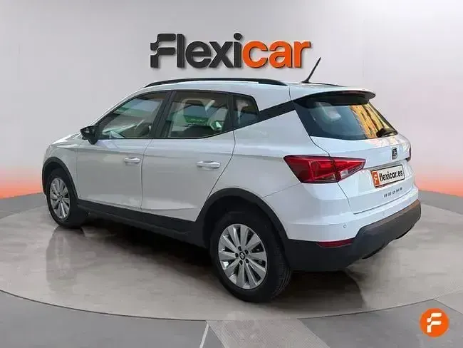 Usado Seat Arona Style 115 CV (84 kW) 2019 Blanco SUV