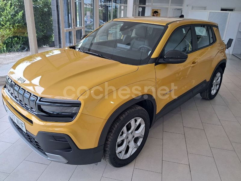 Usado Jeep Avenger Altitude 100 CV (73 kW) 2023 Amarillo SUV