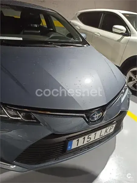 Usado Toyota Corolla Active 122 CV (89 kW) 2020 Azul Berlina