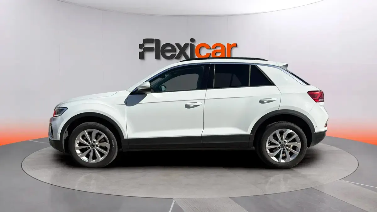 Usado VW T-Roc Life 150 CV (110 kW) 2023 Blanco SUV