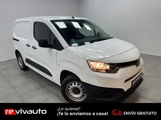 Usado Toyota Proace City City 100 CV (73 kW) 2022 Blanco Monovolumen
