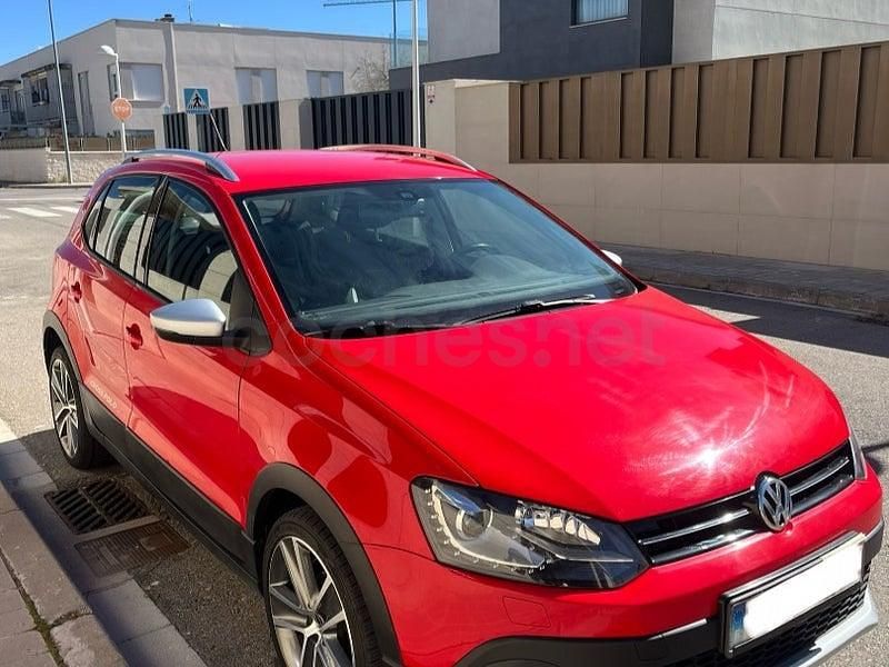 Usado VW Polo Sport 105 HP (77 kW) 2013 Vermelho Sedan